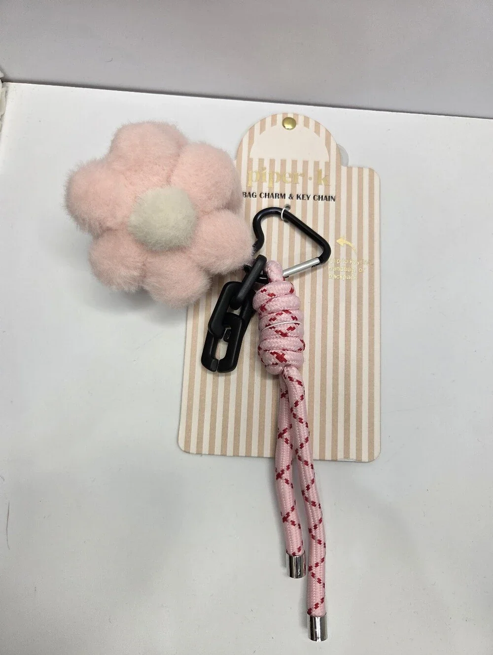 💕▪️Piper K ▪️Plush Pink Uk Exclusive  Flower Pom-Pom Keychain with Tassle